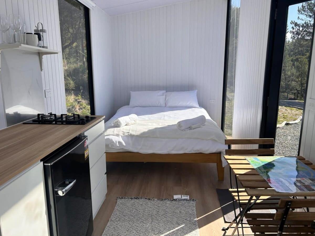 Вілла Ruru Tiny House By Tiny Away Rangihaeata Екстер'єр фото